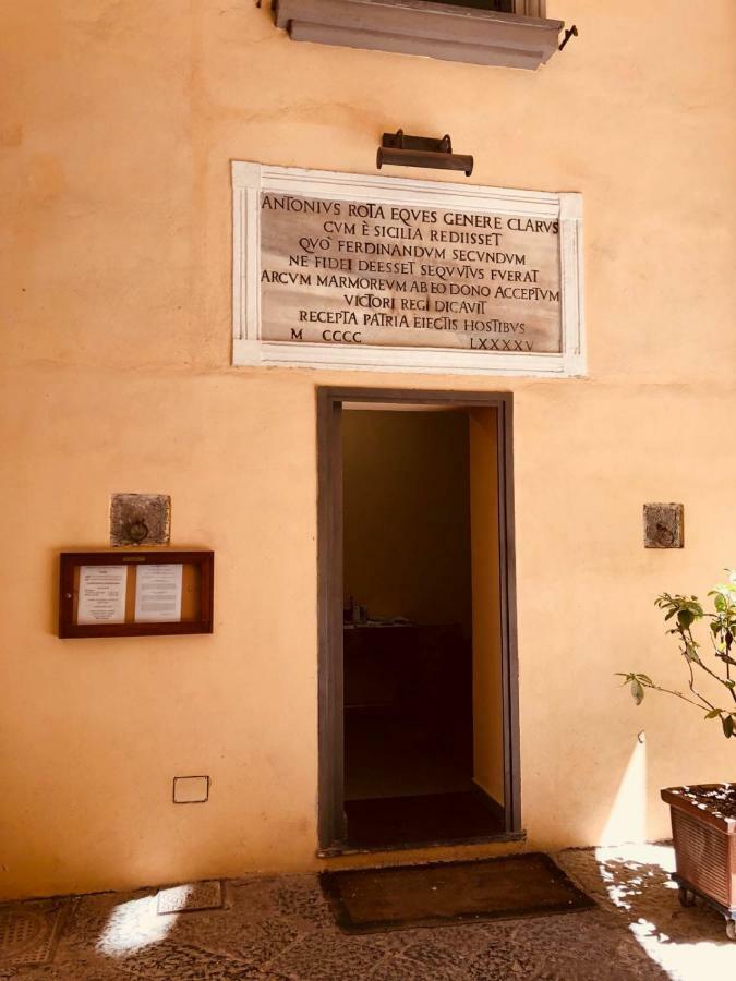 Rota House - Apartment In Santa Chiara, The Heart Of Naples Nápoles Exterior foto